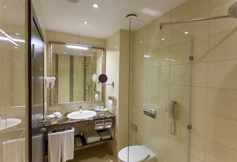 Номер Стандарт 2 Двуспальные Кровати, Ramada By Wyndham Kazan City Center