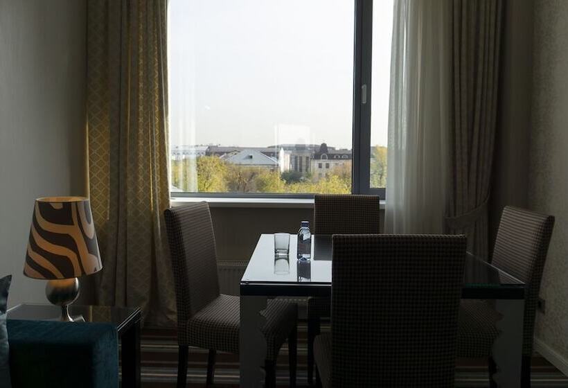 Люкс, Ramada By Wyndham Kazan City Center