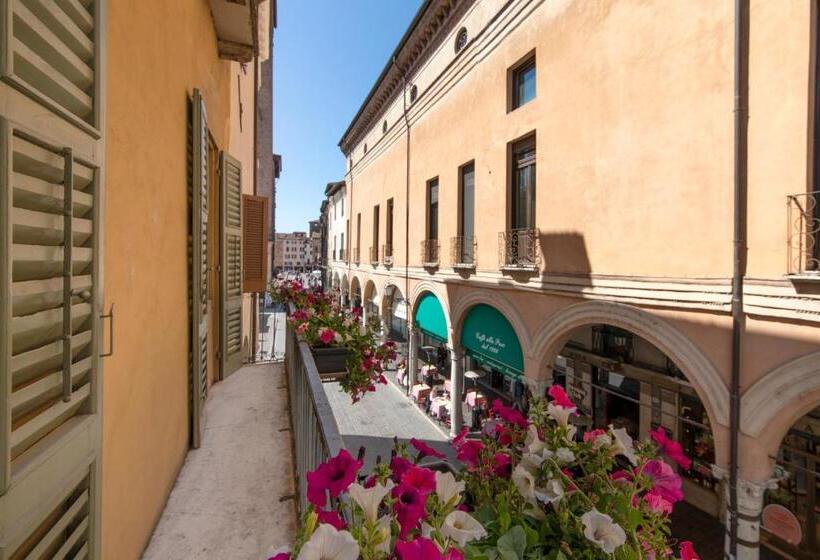 سوییت جونیور, Broletto