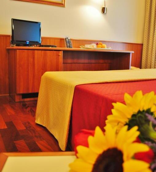 Номер Стандарт Трехместный, B&b Hotels Hotel Prestige Ornago