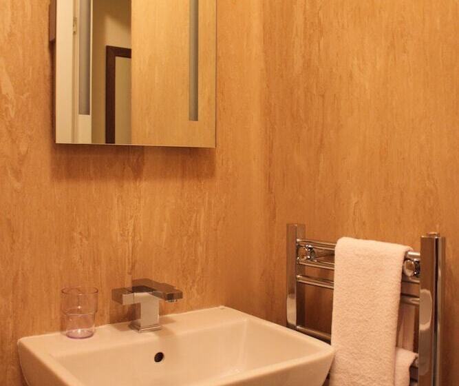 Номер Стандарт, Prince Regent Hotel Excel London