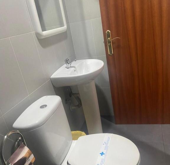 Номер Стандарт, Lf Habitación Familiar Con Balcón Y Baño Privado   No Fumadores   Sin Ascensor