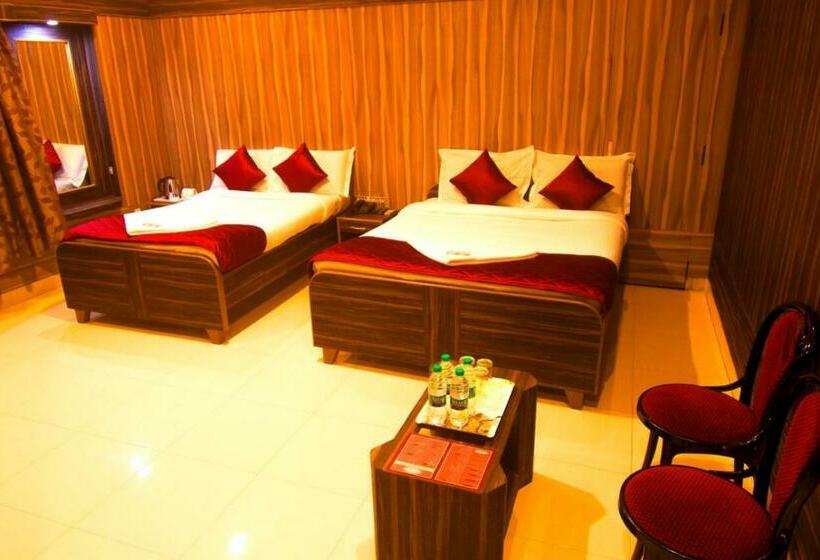 Семейный Номер, Jjs Park Inn
