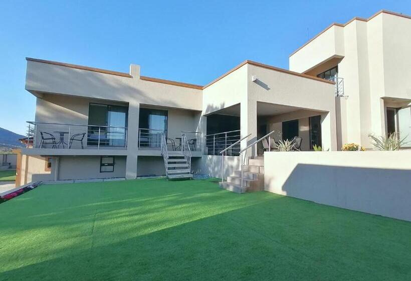 اتاق لوکس, Sibebe View Villa
