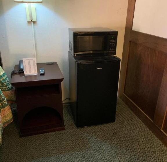 חדר סטנדרט עם מיטת קינג, Rittiman Inn And Suites