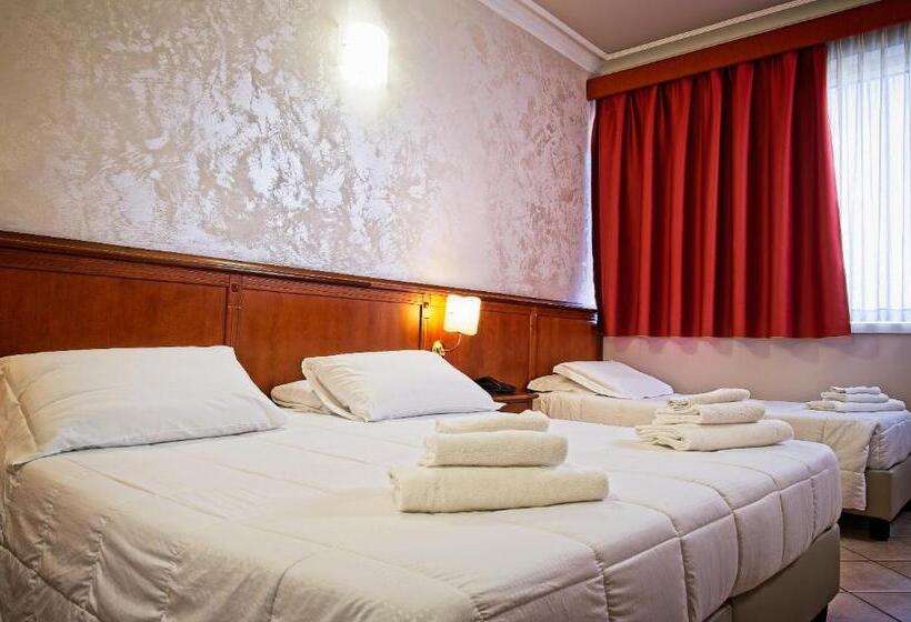 Номер Стандарт Трехместный, Albergo Papillon