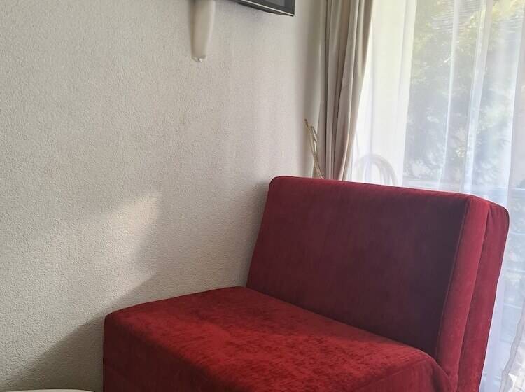 اتاق استاندارد سه تخته با بالکن, Esos Hotel Quelle
