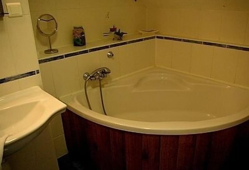 Номер Комфорт, Hostellerie De La Poste