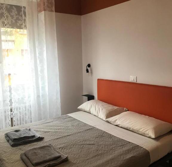 اتاق استاندارد, Marconi 22 Rooms