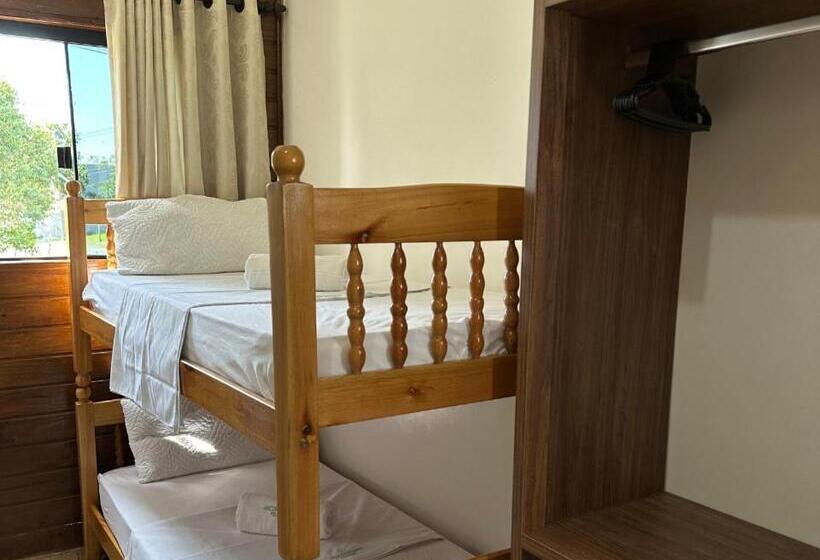 اتاق استاندارد چهار تخته, Ancoradouro Pousada
