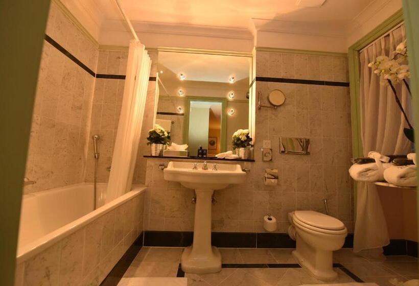 Deluxe Room Mountain View, Grand Hotel Du Golf & Palace