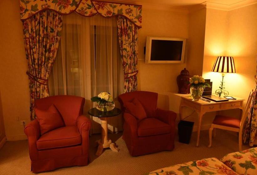 سوییت لوکس, Grand Hotel Du Golf & Palace