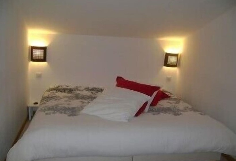 Номер Стандарт, Hôtel Le Richevaux