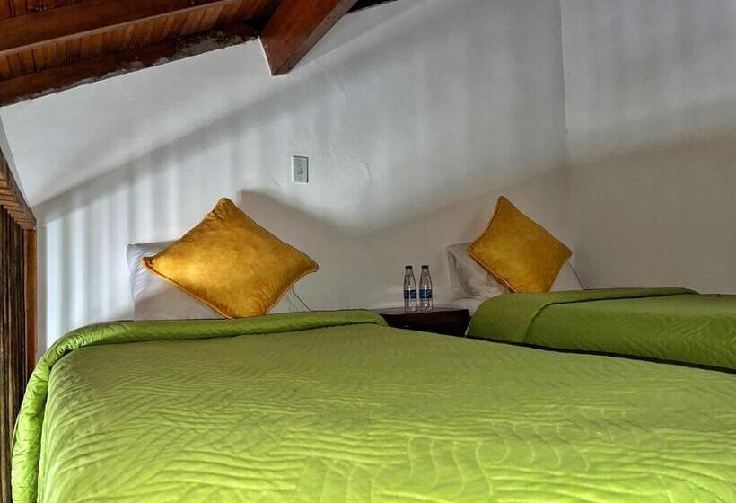 4인용 스탠다드 룸, Avalon Hotel Campestre