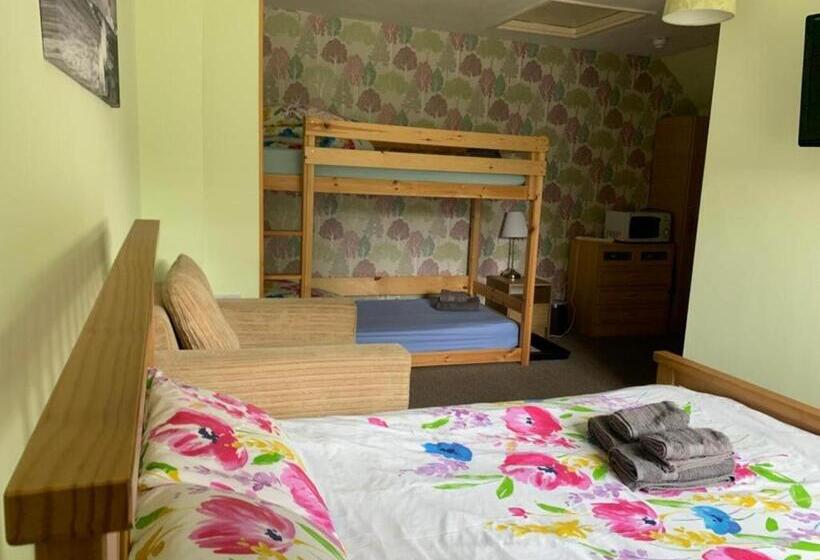 اتاق خانوادگی, Reindeer Accomodation