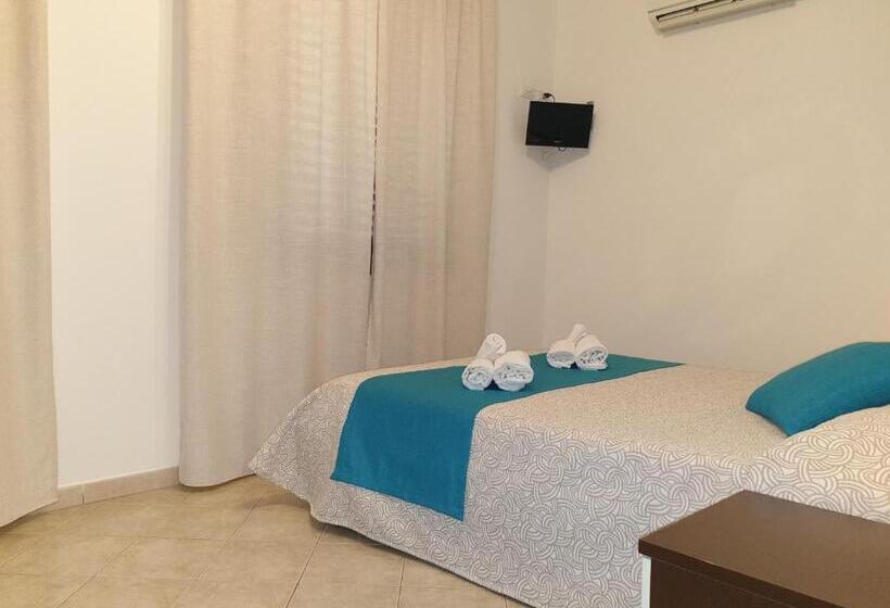 اتاق استاندارد اینتریور, Room And Breakfast Aloe