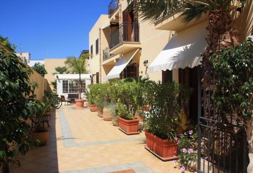 اتاق استاندارد اینتریور, Room And Breakfast Aloe