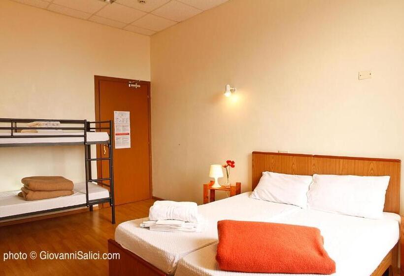 Трехместный Номер Классика, Santangela Hostel & Rooms