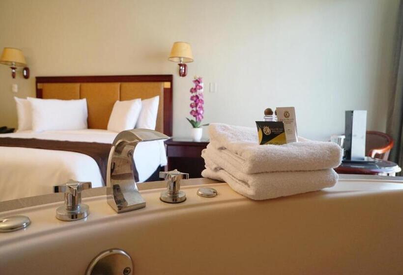 سوئیت با وان آب گرم, Gran Mundo Hotel & Suites