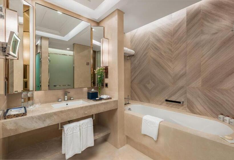 Номер Deluxe Кровать Кинг, Taj Exotica Resort & Spa, The Palm, Dubai