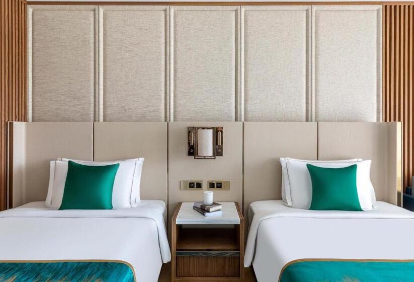 Номер Deluxe, Taj Exotica Resort & Spa, The Palm, Dubai