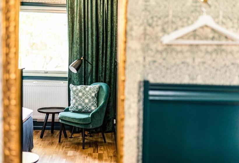 Номер Basic, Hällsnäs Hotell & Restaurang
