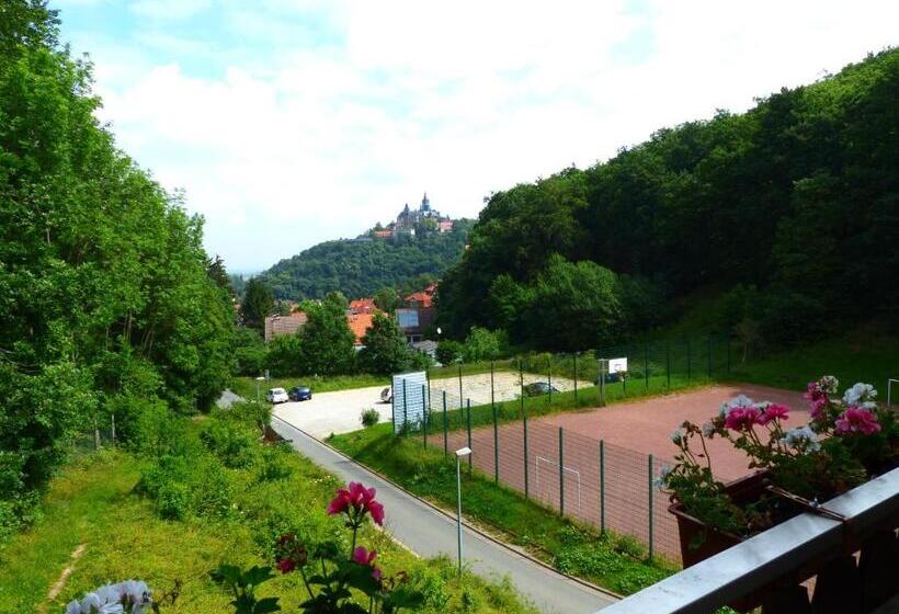 标准间带阳台, Regiohotel Schanzenhaus Wernigerode