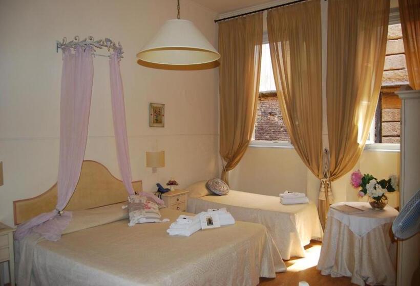 舒适三人间, Albergo Etruria