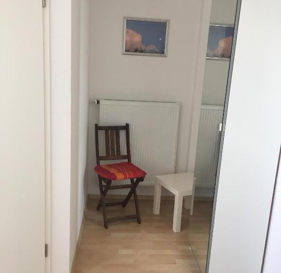 标准单人间, Privatzimmer Bellevue