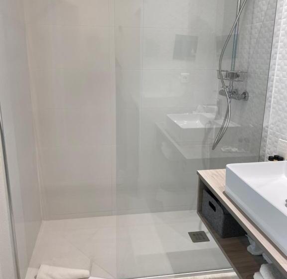 Трехместный Номер Классика, Hôtel Saint Clair, Côté Plage