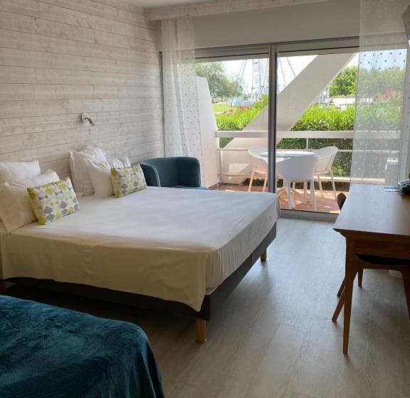 Номер Стандарт Трехместный, Hôtel Saint Clair, Côté Plage
