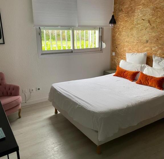 Четырехместный Номер Стандарт, Hôtel Saint Clair, Côté Plage
