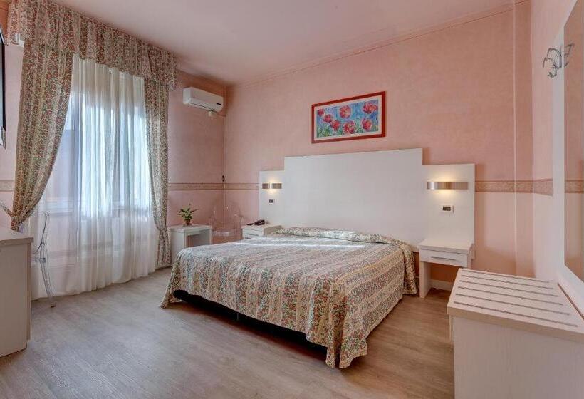 غرفة سوبيريور, Massimo D'azeglio