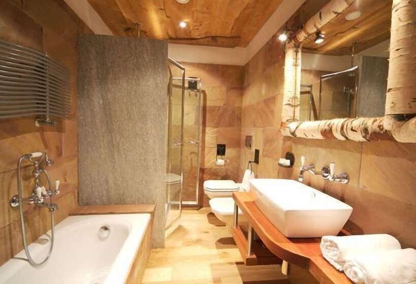Номер Стандарт, Relais Del Nazionale