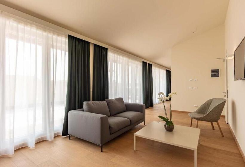 Люкс с гидромассажем, Leonardo Hotel Lago Di Garda   Wellness And Spa