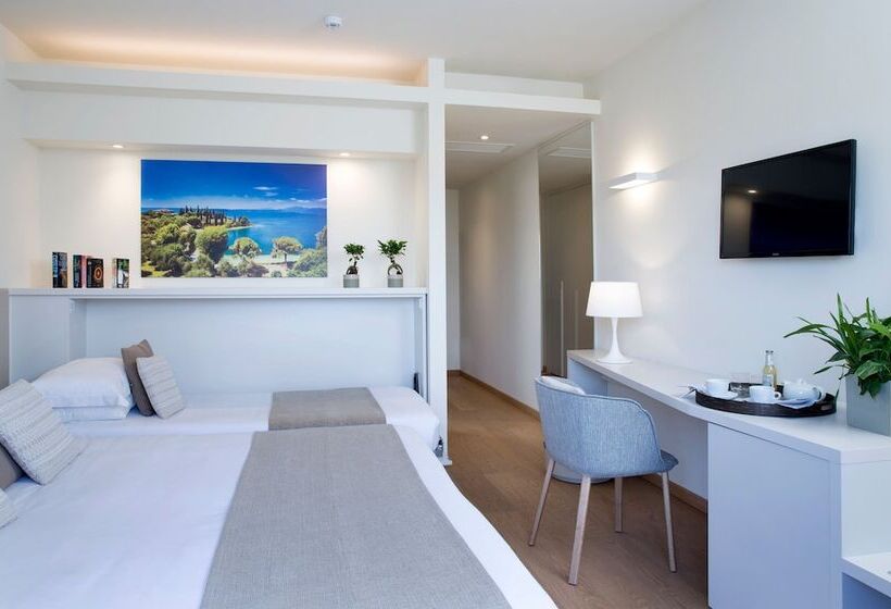 Трехместный Номер Deluxe, Leonardo Hotel Lago Di Garda   Wellness And Spa