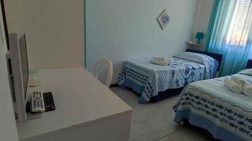 اتاق اکونومی, Villa Italia