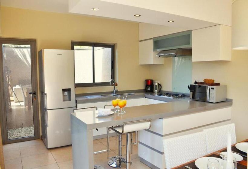 ویلای 4 خوابه, Athena Villas By Evaco