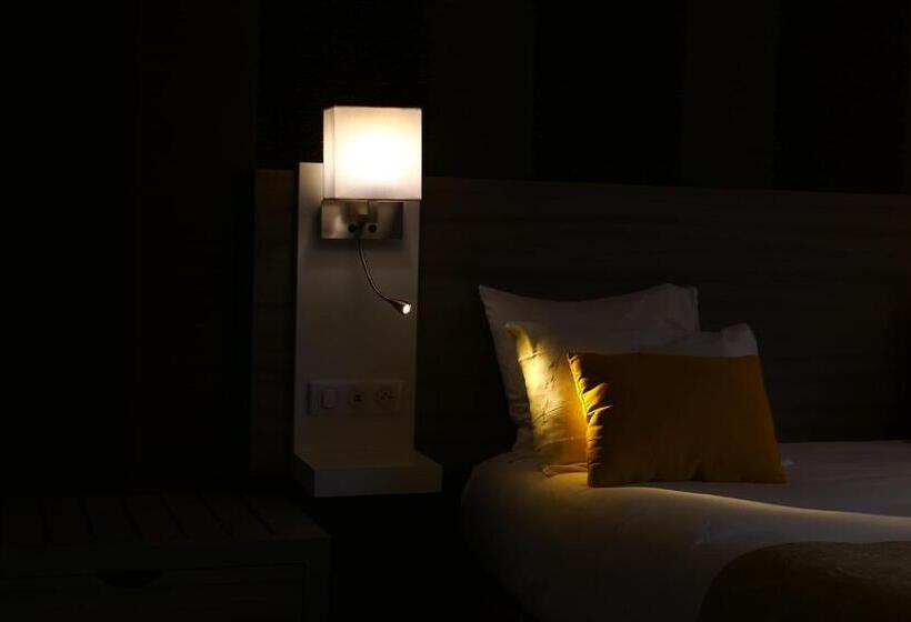 套房带园景, Contact Hôtel Le Provençal Bordeaux Lac