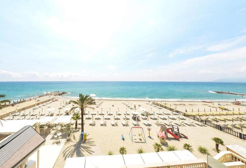 Апартаменты 1 Спальня Вид на Море, De La Plage