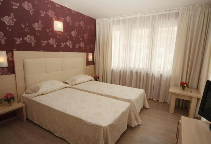 سوییت خانوادگی, Relax Holiday Complex & Spa