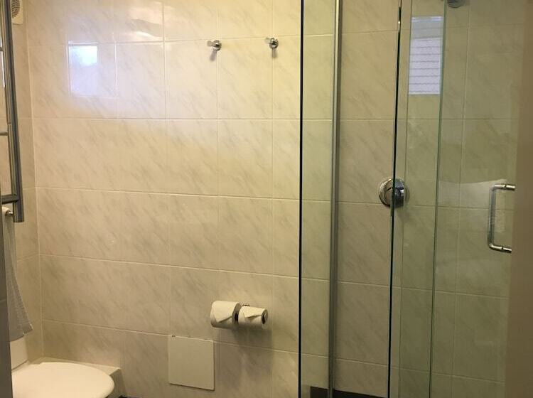 Studio Executive, Abaco On Jervois