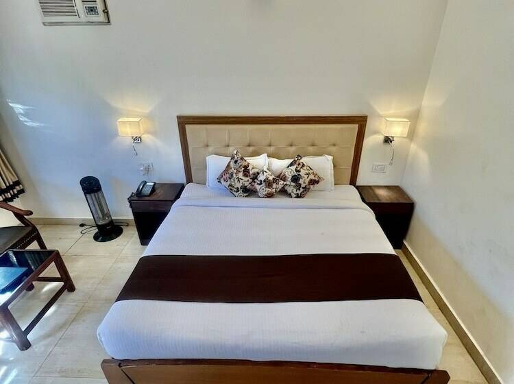 اتاق لوکس, Sea Hawk Hill Resort A Luxury Boutique Resort, 20 Km From Nainital