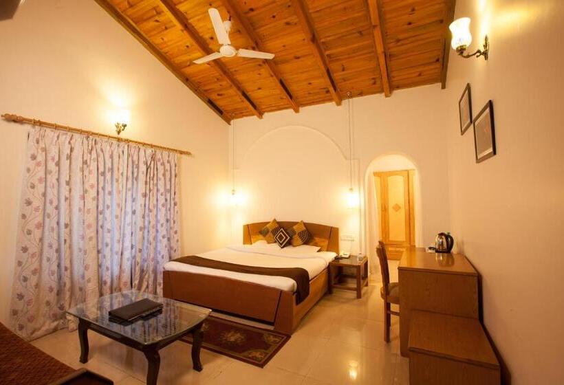 اتاق استاندارد با تخت بزرگ, Sea Hawk Hill Resort A Luxury Boutique Resort, 20 Km From Nainital