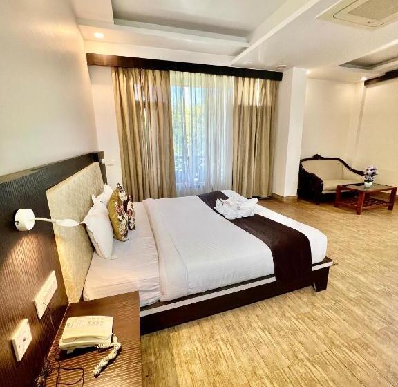 اتاق استاندارد با بالکن, Sea Hawk Hill Resort A Luxury Boutique Resort, 20 Km From Nainital