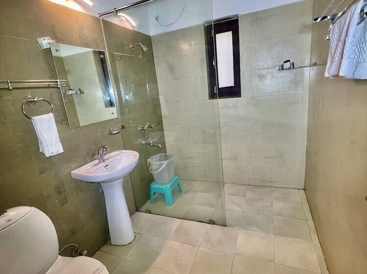 اتاق لوکس, Sea Hawk Hill Resort A Luxury Boutique Resort, 20 Km From Nainital