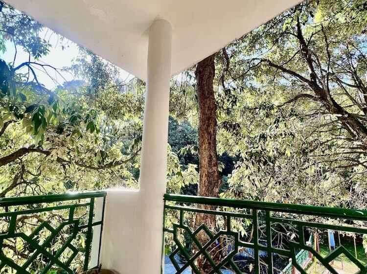 اتاق لوکس, Sea Hawk Hill Resort A Luxury Boutique Resort, 20 Km From Nainital