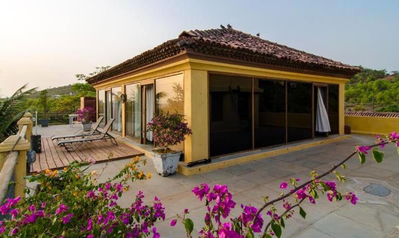 سوئیت پرزیدنت, Sur La Mer