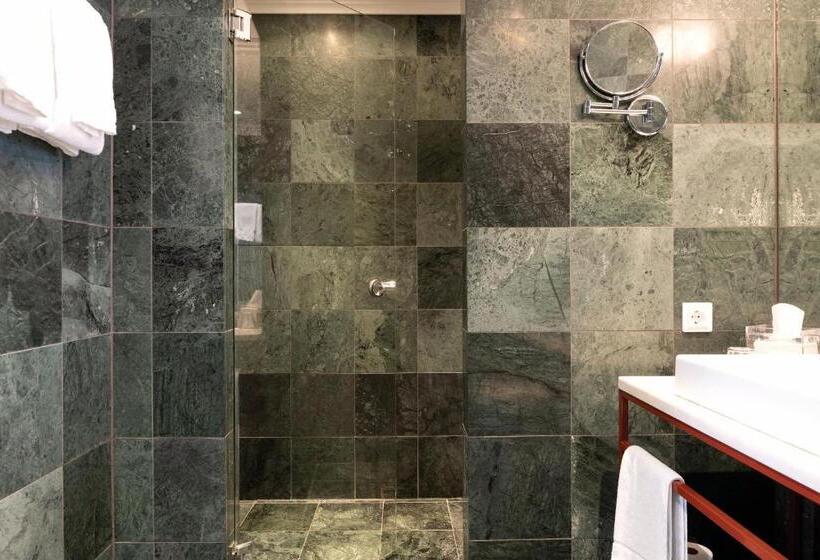 Номер Deluxe, Elite Grand Hotel Gävle