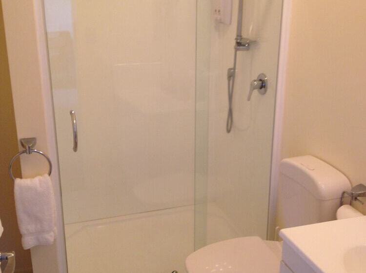 침실 2개 아파트, La Rochelle Motel